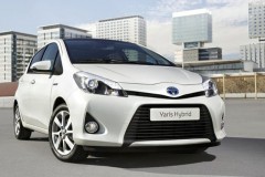 toyota-yaris-hybrid-1-628