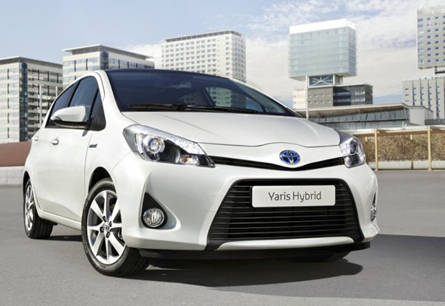 toyota-yaris-hybrid-1-628