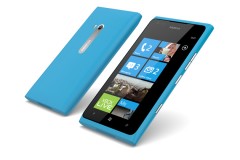 nokia-lumia-900-cyan-front-and-back