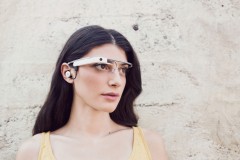 google-glass-reveals-second-generation-device-designboom02