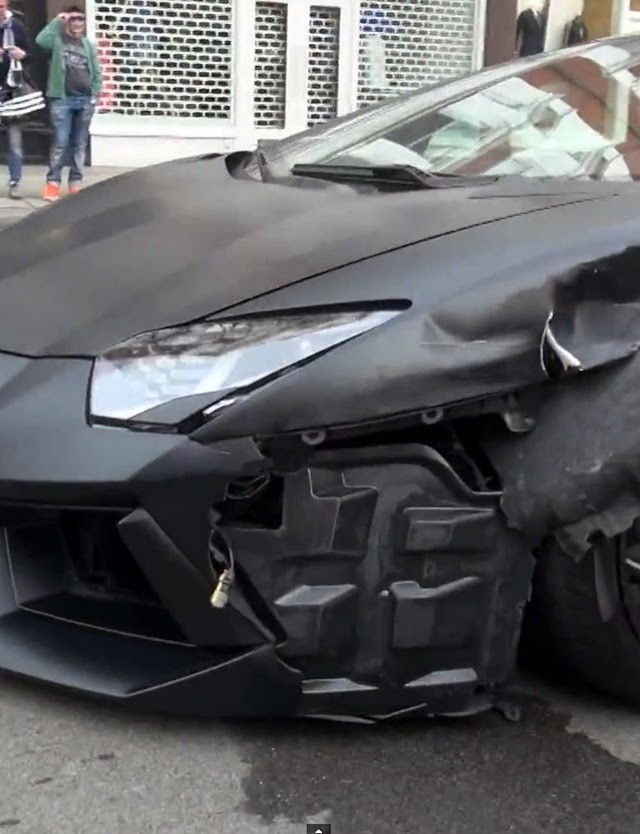 Lamborghini-Aventador-Crash-4London[2]
